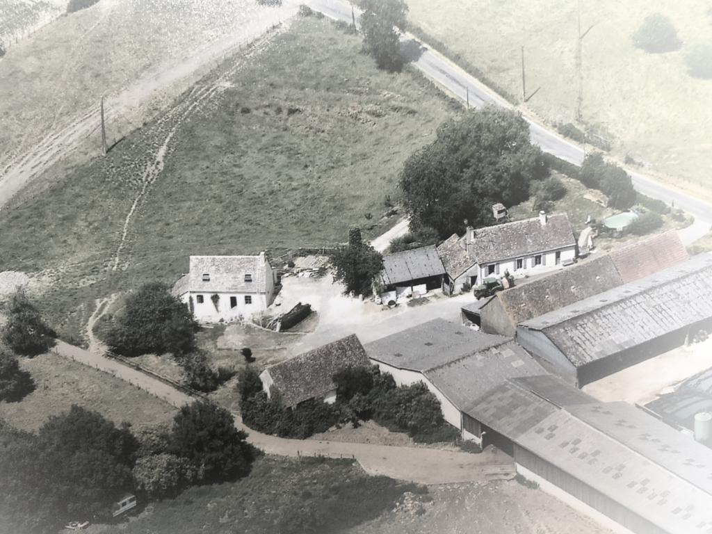 Vue aérienne du Gîte et de la ferme des patis prise par drone